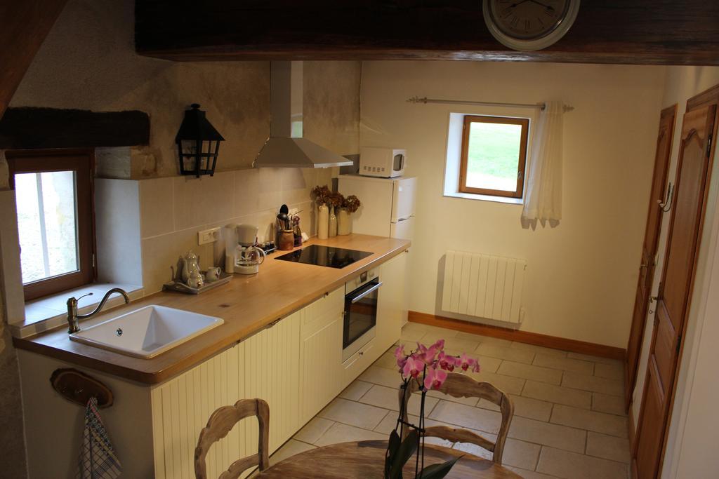 Gites A L'Ombre Des Chenes Chateauvieux  Room photo