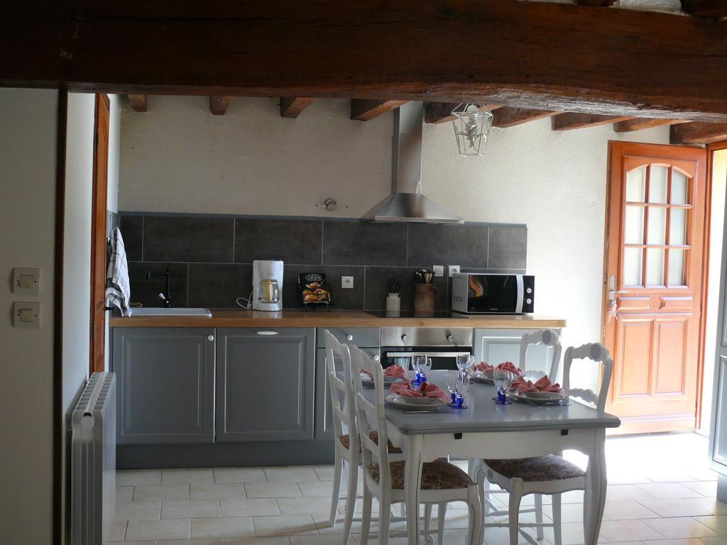 Gites A L'Ombre Des Chenes Chateauvieux  Room photo