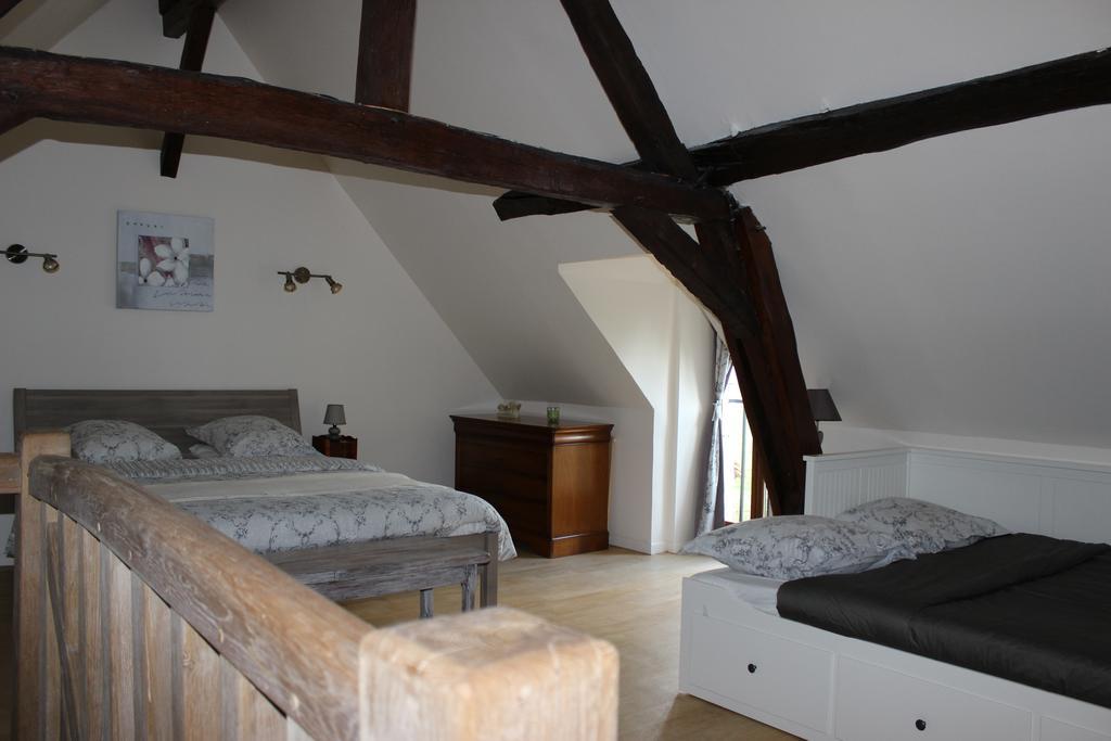 Gites A L'Ombre Des Chenes Chateauvieux  Room photo