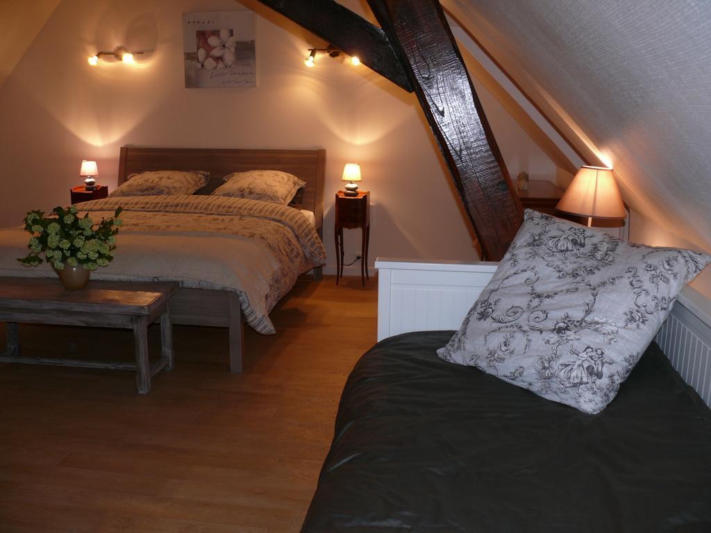 Gites A L'Ombre Des Chenes Chateauvieux  Room photo